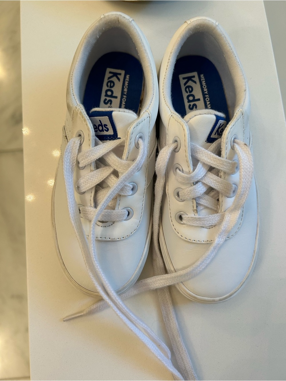 Keds girls 11 Classic School Shoes Leather Sneaker White